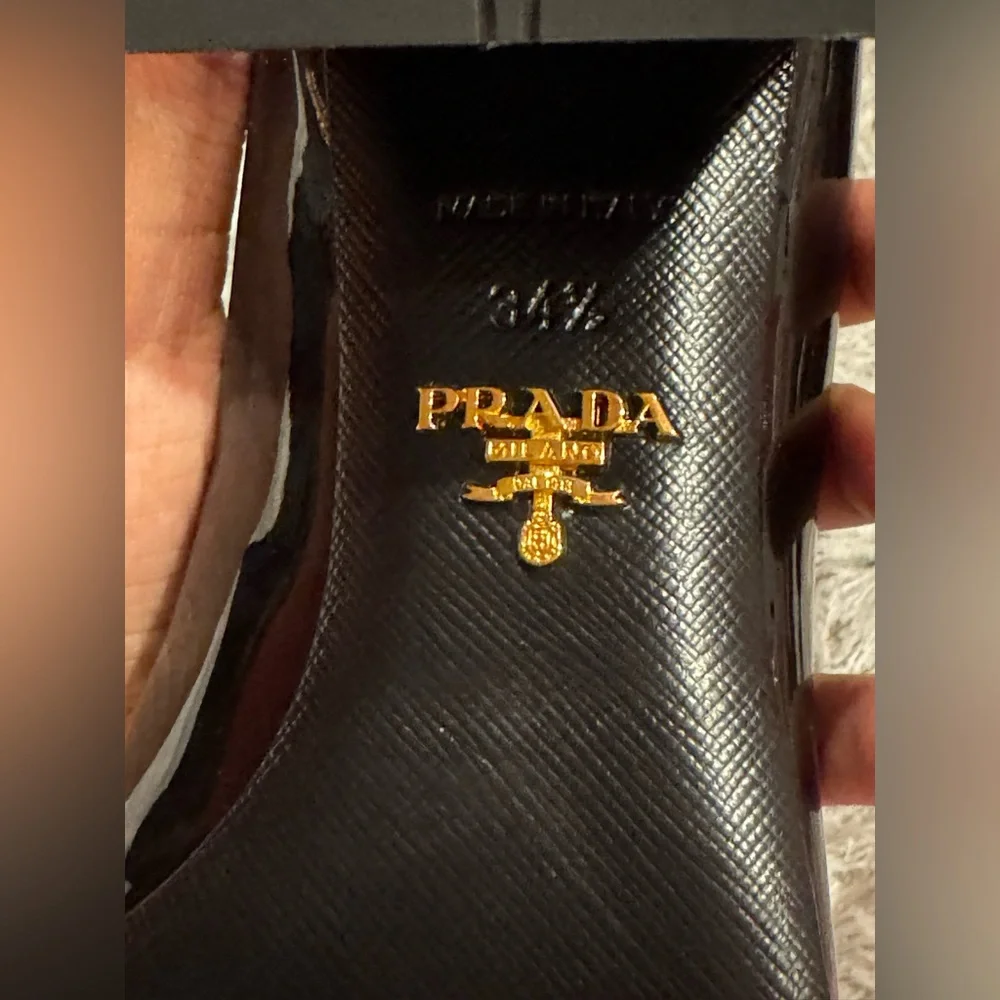 PRADA pumps - Picture 2 of 6